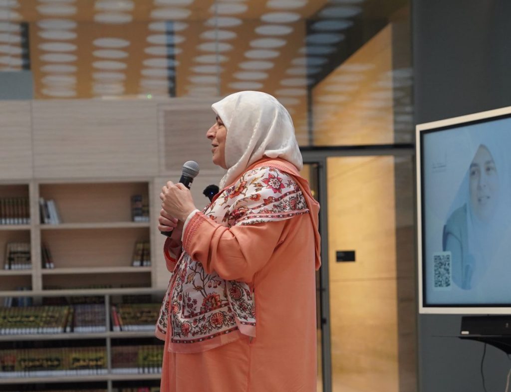 Dr. Heba Raouf Ezzat's lecture at Al-Mujadilah: Center & Mosque for Women